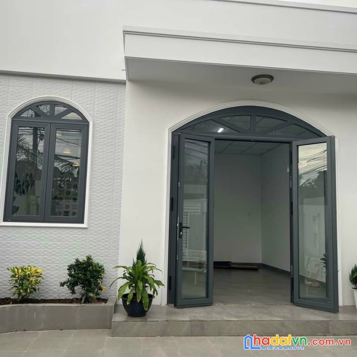 Chính chủ cần bán căn nhà mặt tiền vị trí đẹp tại long an