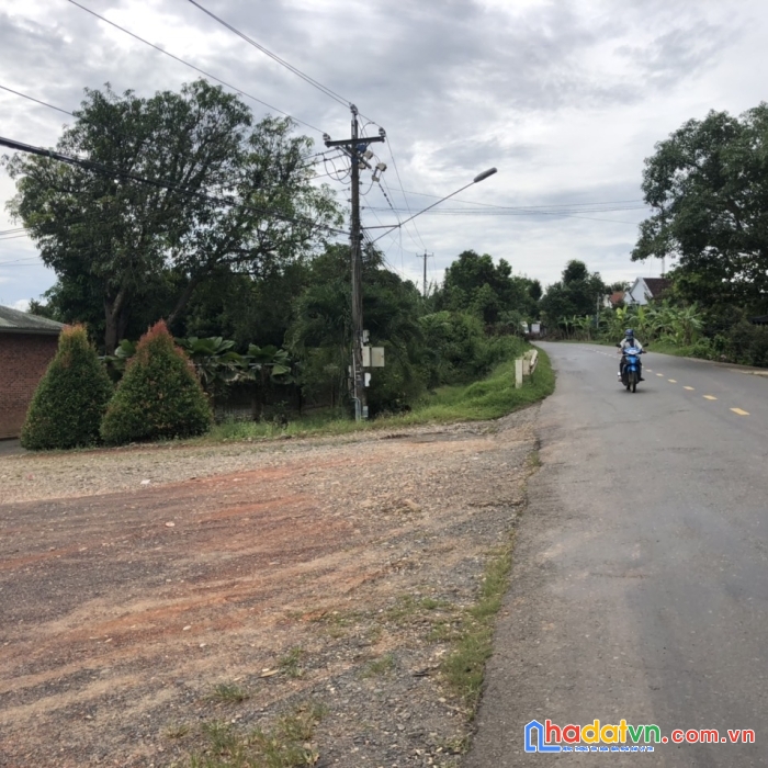 Bán đất mặt tiền ql 20 : tt xã đạ huoai- đạ huoai - lâm đồng , 30 x102  : giá : 6 tỷ