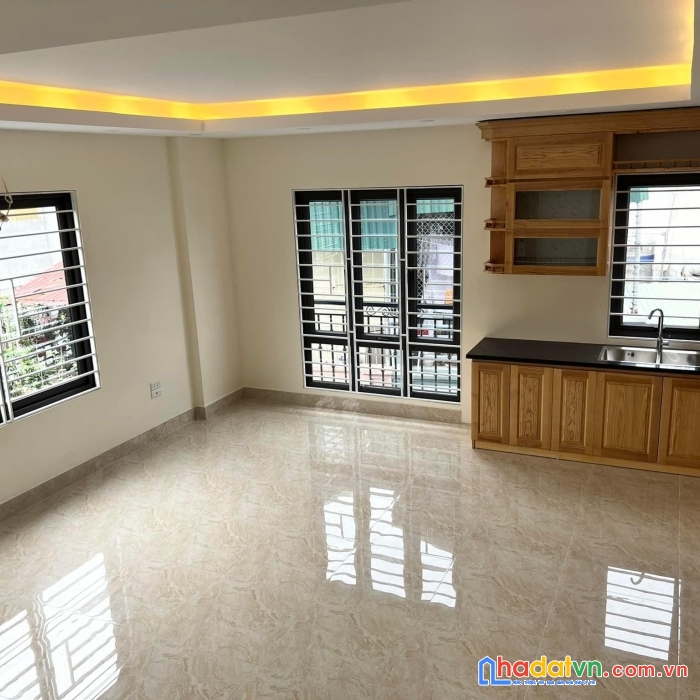 Kinh doanh, ô tô, lô góc, thang máy quận thanh xuân.43m2 giá 7,8 tỷ.