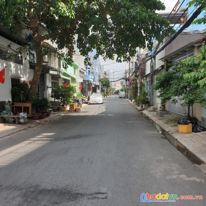 Bán nhà hẻm nhựa 8m tân hòa đông - bình tân. dt 4.1 x 16, 2  tầng, 3 pn giá 5.6 tỷ.