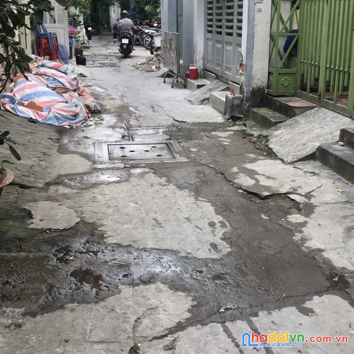 Bán nhà quận 11 - gần vòng xoay lê đại hành -  ngang 5- sát hẻm xe hơi-nhỉnh 6 tỷ.