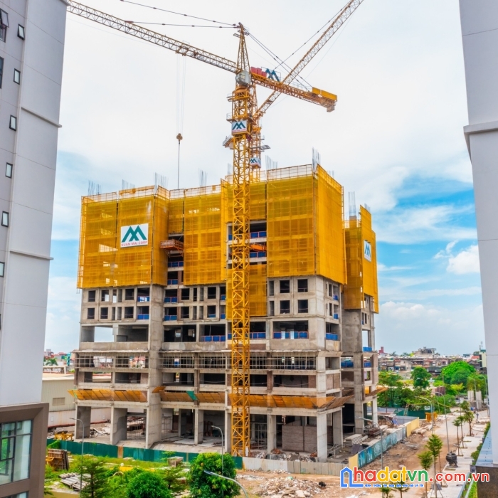 Bán căn chung cư 4 pn diện tích rộng tầng đẹp view công viên sẵn sổ trao tay
