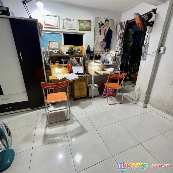 Nhà căn góc cách mặt tiền nguyễn thị thập 1 căn, trung tâm quận 7, giá chỉ 3,5tỷ