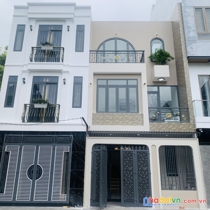 Bán nhà trung tâm tp nha trang siêu đẹp , cách biển chỉ 5phút đi xe tại phường phước long