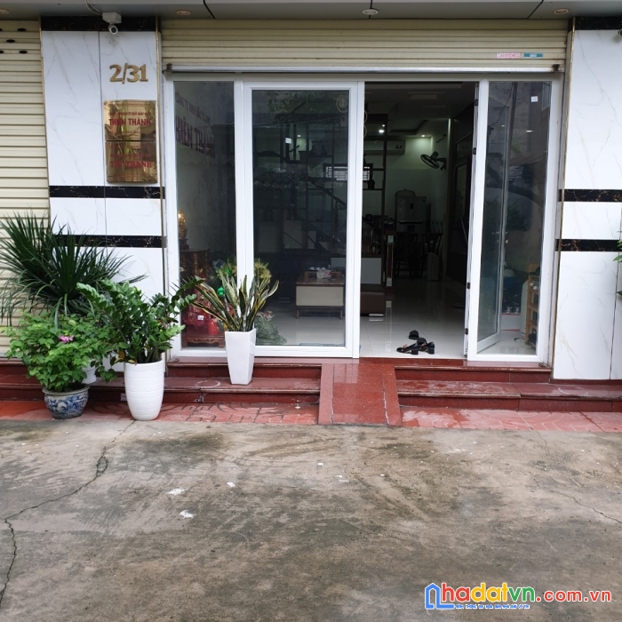 Bán nhà sau nhà mặt đường bùi thị từ nhiên, gần ra tới đường bao lê thánh tông. dt50m2 x 4 tầng.