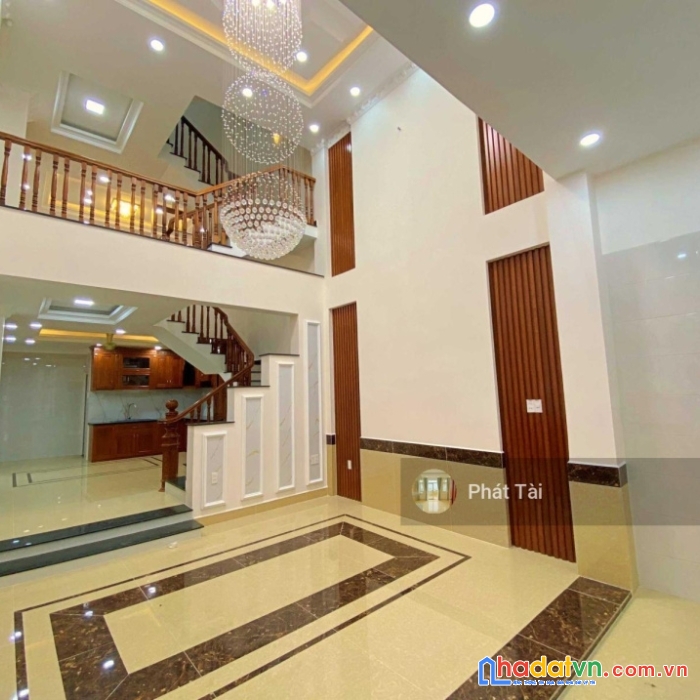 Bán nhà nguyên hồng,  ngõ ô tô, 20m ra phố chính, 50m2  giá 6,15 tỷ.