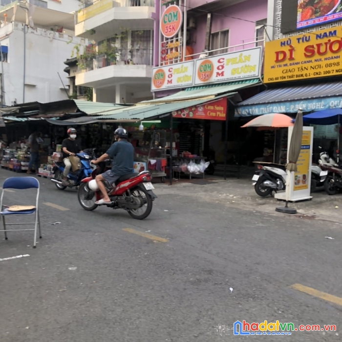 Vip bùi hữu nghĩa bình thạnh 35m 3 tầng 4,45 tỷ.cạnh chợ bà chiểu