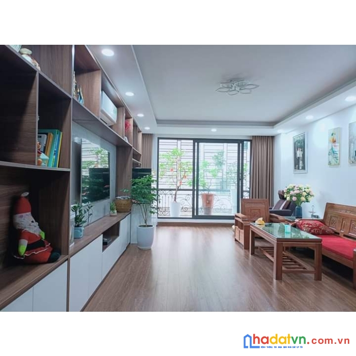 Bán nhà phố thiên hiền, 5,5 tầng, ô tô vào nhà, vừa ở, vừa làm văn phòng.