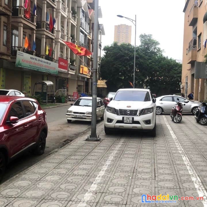 7 tỷ 95, dt 46m x 5 tầng, mt 4,5, mp trần đăng ninh,  kinh doanh sầm uất