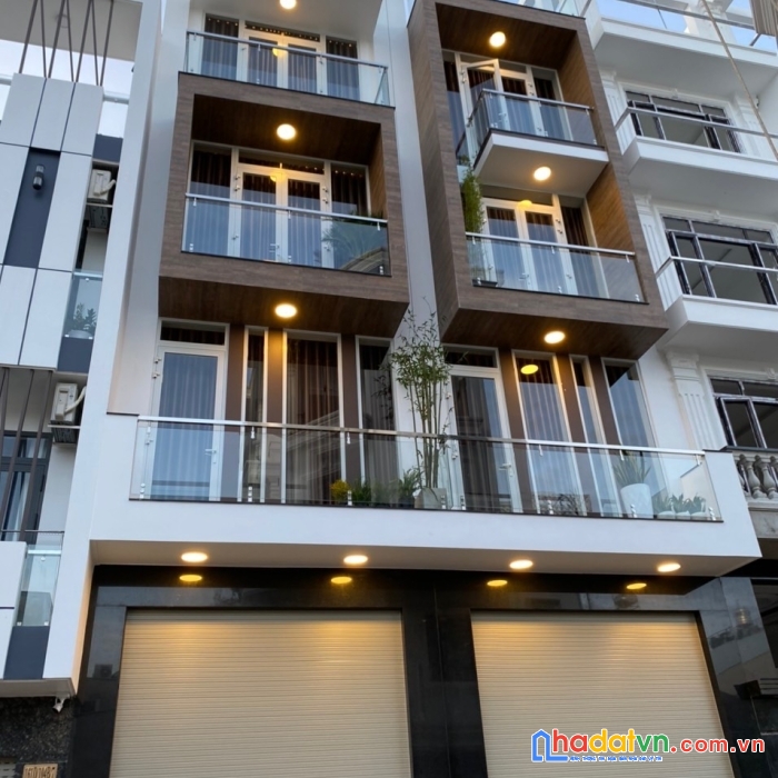 Bán nhà  mới đẹp hẻm 8m lạc long quân q11 (4.1x12) 4,5 tấm  giá 9,7 tỷ