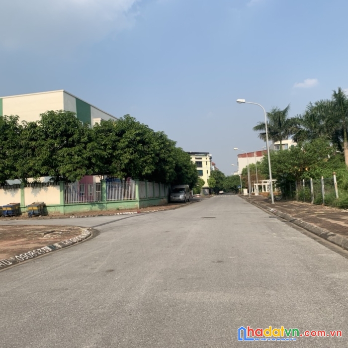 Bán đất tđc giang biên p.lô 70m vuông vức đầy tiện ích