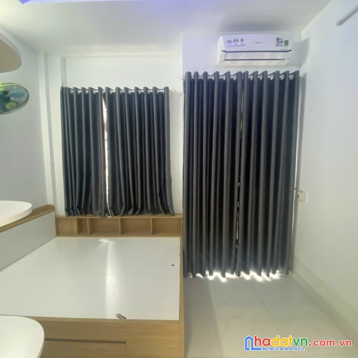 Hẻm 1 sẹc, lương thế vinh, 4 x 9.5m, 2 lầu, 4.4 tỷ, tân phú