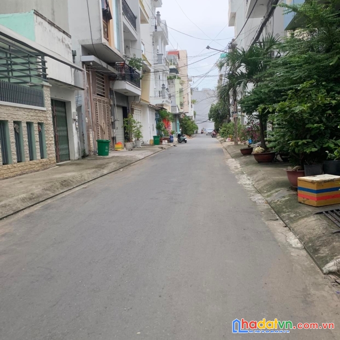 Bán nhà xe hơi đậu ngay cửa thông huỳnh tấn phát quận 7
