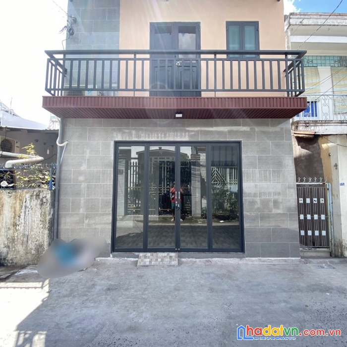 Mặt tiền trục chính hẻm 182 trần hưng đạo, dt 80m 2,05 tỷ, lộ ô tô