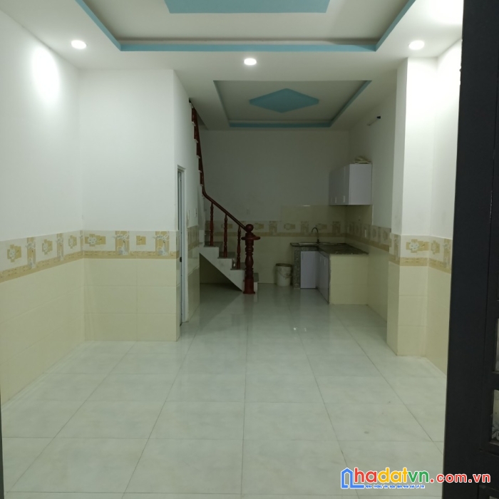 Chính chủ cần bán gấp căn nhà liền kề cực đẹp vị trí tại đức hòa -long an