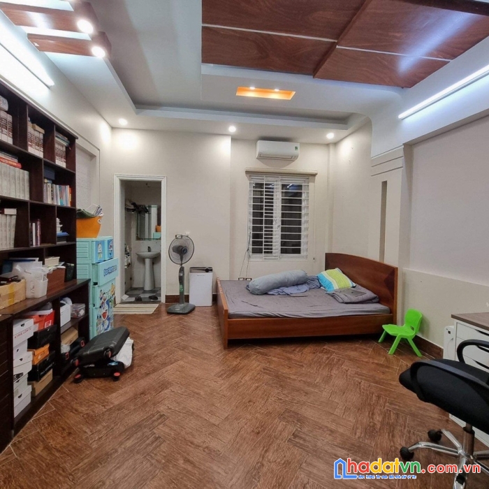 Gà đẻ trứng vàng, ròng tiền 150t/tháng trung tâm hoàng mai 140 m 7 tầng thang máy 30 phòng khép