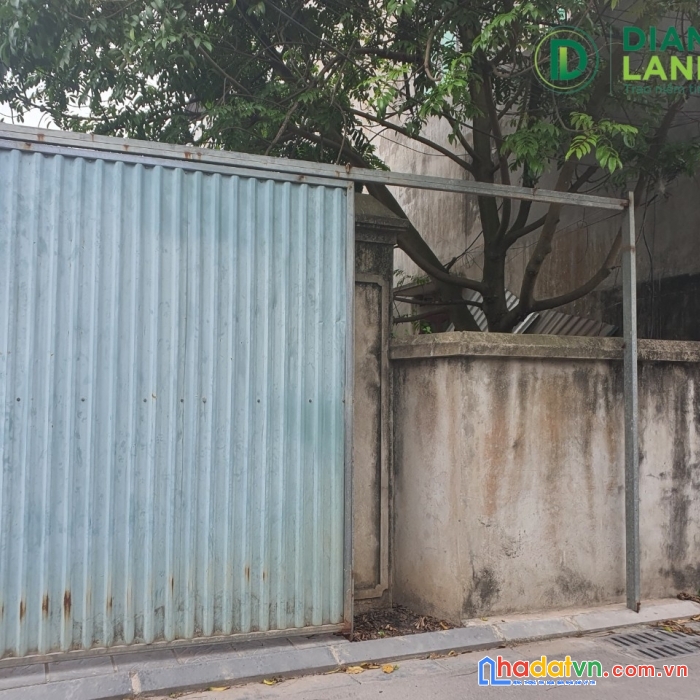 104m2 tại tổ 17 thị trấn đông anh . đường rộng ,ngõ thông . giá ngộp ngân hàng