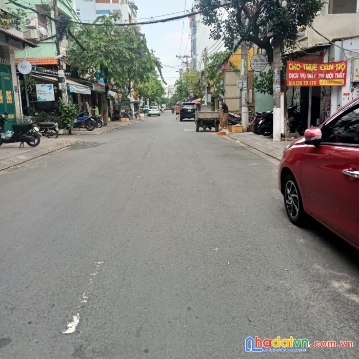 Tiền mặt – mặt tiền phú nhuận, nhà 3 tầng btct gần 40m2 chỉ 6.x tỷ.