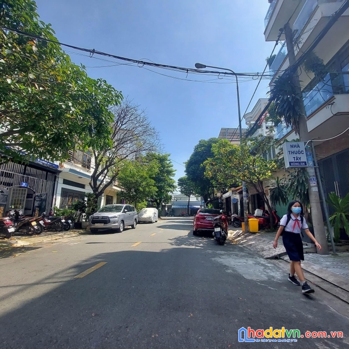 Bán nhà cấp 4 mt đường bác ái - tân thành, dt: 4x20m, xây 5 lầu, giá 9.9 tỷ