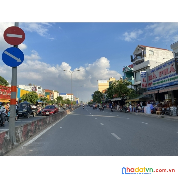 Mặt tiền sầm uất , 91 m2, 5 tầng, cổng kcn tân bình, doanh thu 30 triêu/tháng