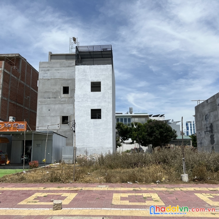 Cho thuê đất nền khu đô thị mới đông bắc mặt tiền đường hoàng diệu