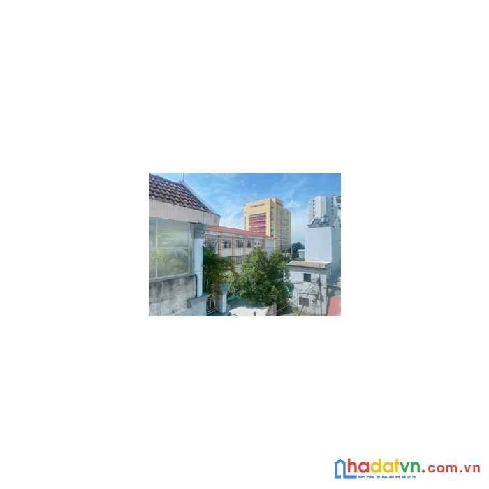 Bán nhà lô góc 2 mặt tiền phước long b, tp . thủ đức. 3 tầng , 4pn, 4wc, giếng trời lộng gió mát