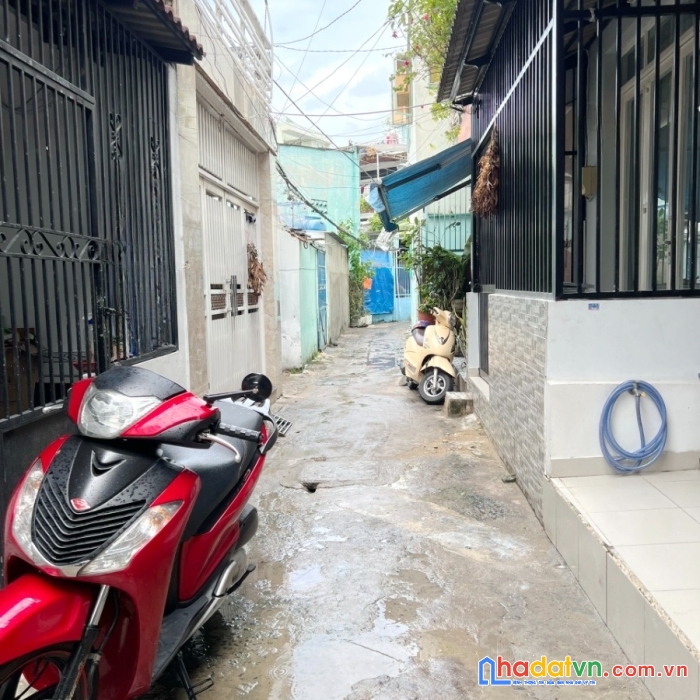Nhà mới 2 tầng hẻm 154 âu dương lân p3q8 giá 4 tỷ