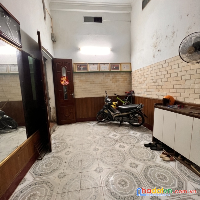 Bán nhà ngõ quỳnh  chỉ 2 tỷ 6 - 26m2 x 4t- 3 ngủ - nhà đẹp ở luôn- sđcc