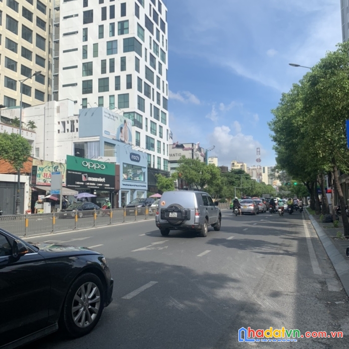 Bán toà nhà đường nam kỳ khởi nghĩa, quận 3, dt: 4x27m, nở hậu 10m, dtcn: 165m2, kc: trệt, lửng, 5