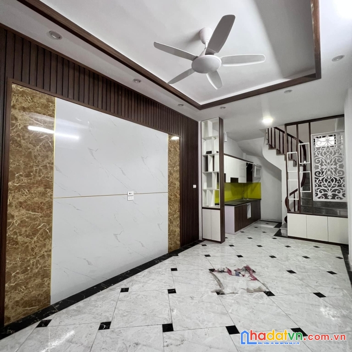 Kinh doanh, ô tô tránh đỗ. tân triều 50mx4t. mt6,7m. giá 8tỷ.