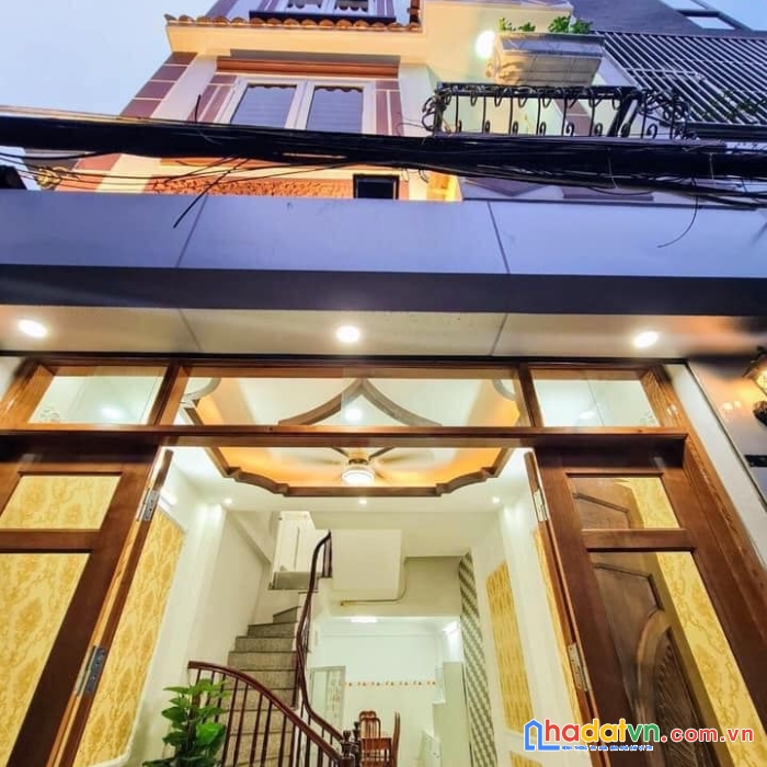 Bán nhà đầu tư mặt tiền huỳnh tấn phát quận 7, 180m2 7 tầng dòng tiền ổn định 120tr tháng