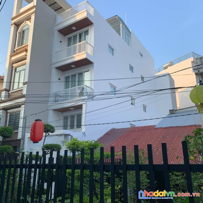 Bán chdv tôn thất thuyết quận 4 giáp quận 1, 71m2, giá 7.8 tỷ!