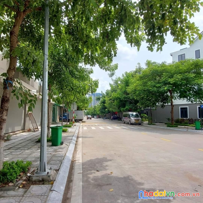 Cần bán nhà khu geleximco lê trọng tấn, hoài đức  65m 4 tầng 10,x tỷ
