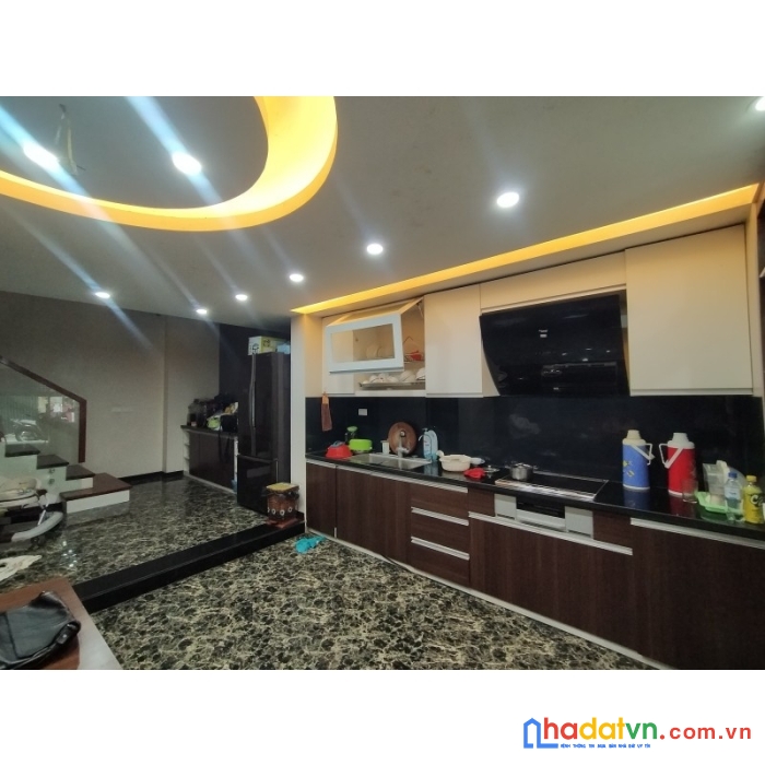 Bán nhà dân xây lô góc kinh doanh gì cũng thắng phố thạch bàn quận long biên dt 50m nhỉnh 7 tỷ