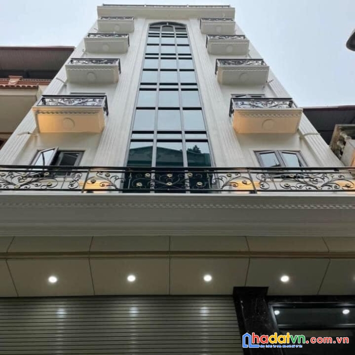 Hoàng quốc việt - nghĩa đô. ccmn cao cấp. 9 tầng. 30 phòng  full đồ. dt 150m2. 47 tỷ