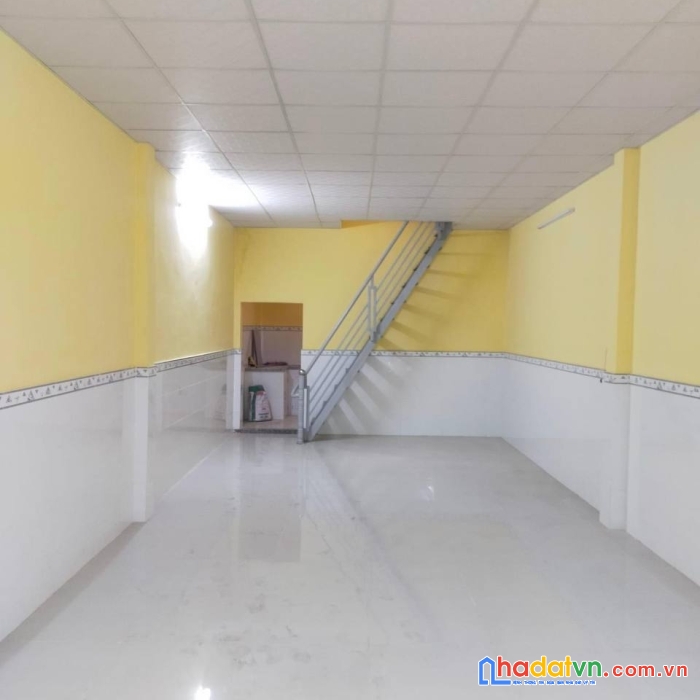 Bán nhà 2 tầng đường vườn lài, hẻm ba gác, 51m2 chỉ 3.7 tỷ, sát mặt tiền đường