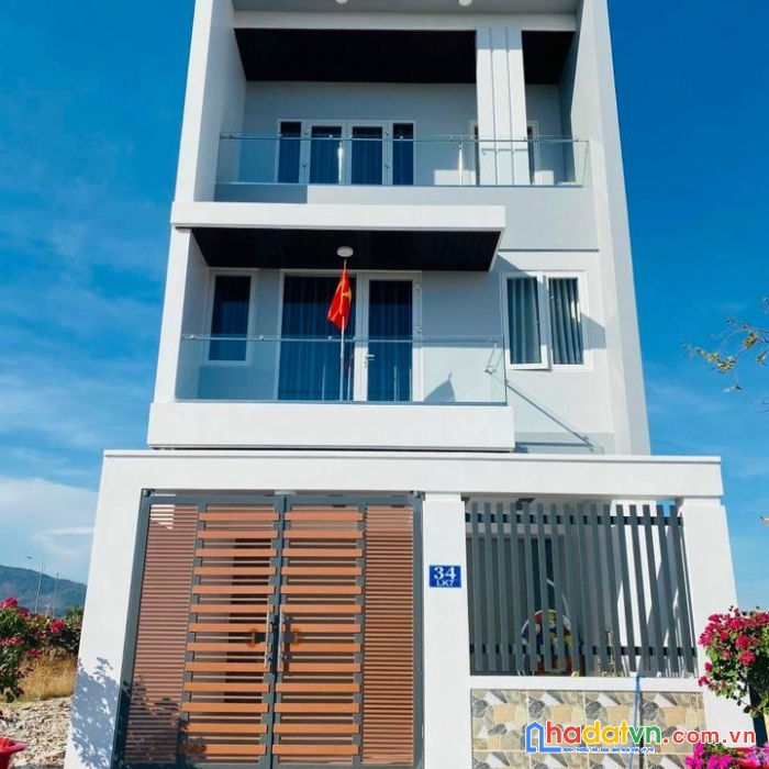 Bán nền nhà phố shophouse dự án bà rịa city gate liên hệ : 0901325595
