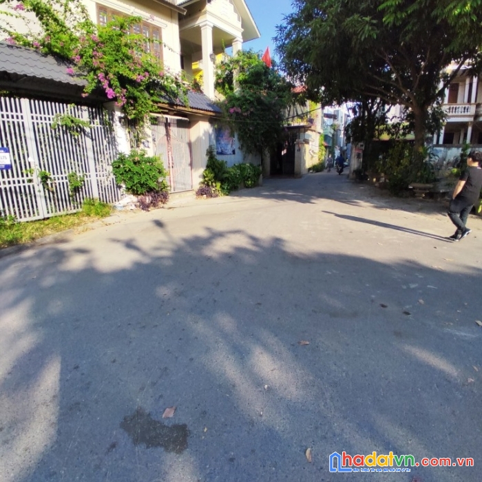 Bán 58m2 đất phố thạch bàn, ô tô vào đất, giá nhỉnh 4 tỷ