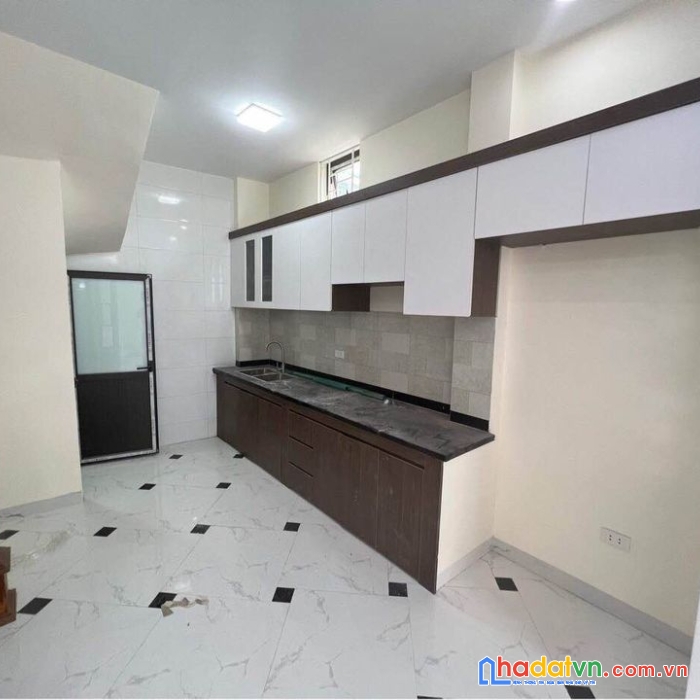 Bán nhà p.phú kiều, 4 tầng x 52m2, mt 4m, ô tô đỗ, nở hậu nhỉnh 4.35 tỷ.