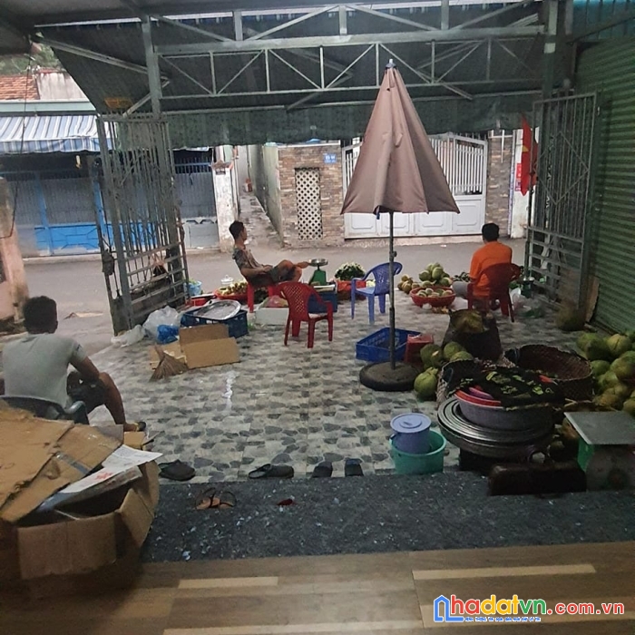 Nhà 188m2 2 tầng mặt tiền đường kinh doanh chợ linh xuân thủ đức giá 13.5 tỷ