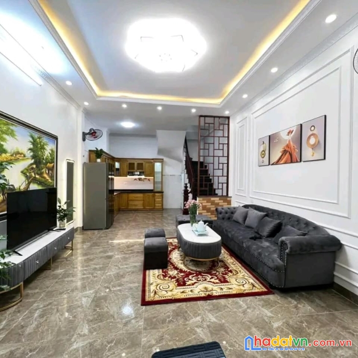 Nhỉnh 5 tỷ, kim giang ,ngã tư sở dt50x5 tầng