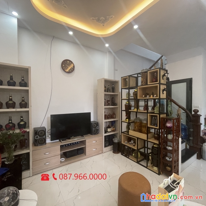 Bán nhà 3 tầng, thiết kế đẹp, ở tiện nghi
