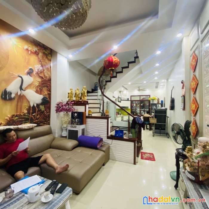 Mặt ngõ kim mã dt 50m2 4t 4mmt kinh doanh oto đỗ cửa giá 5.95 tỷ lh 0799198898