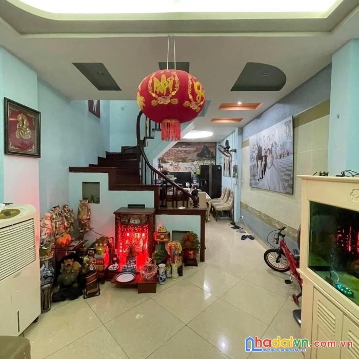 Nhà xã đàn , ngõ to như phố , ô tô lùi cửa , đủ công năng