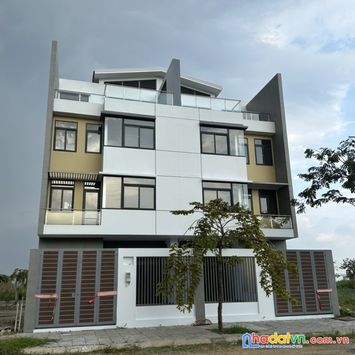 Shophoue king bay 5x25m mặt tiền vành đai 3