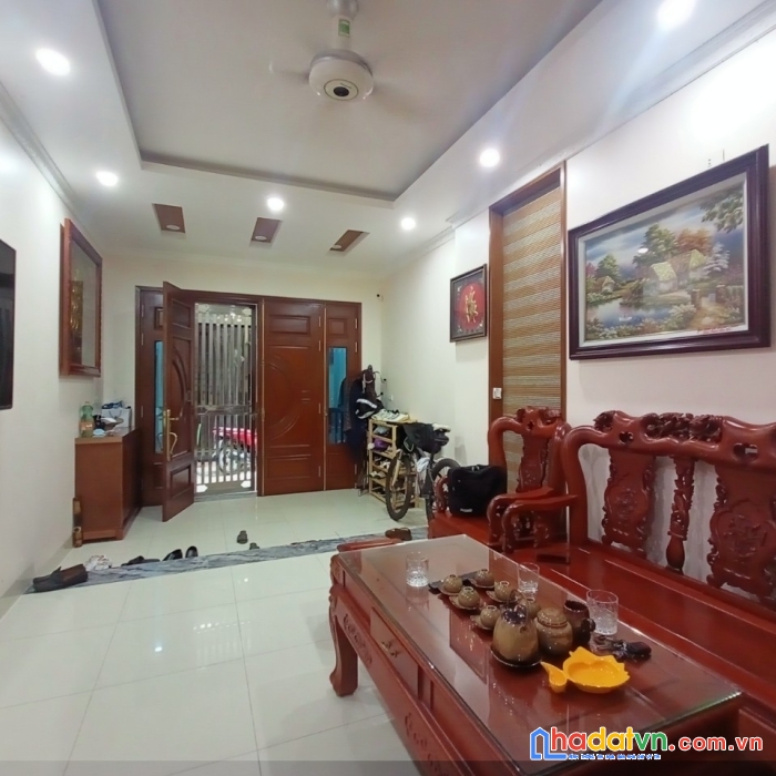 Rẻ nhất ngọc thụy.chỉ 100tr/m có ngay nhà 50m, 4t, 4ngủ, ôtô qua nhà