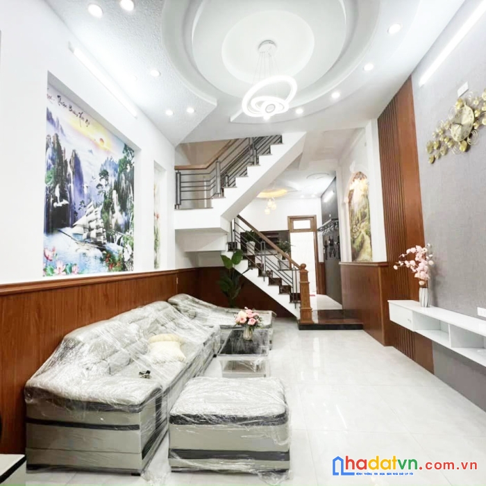 Mt đường 10m, kd đa ngành - gần hiệp thành city q12 - nhà mới 4 tầng, nội thất sang xịn.