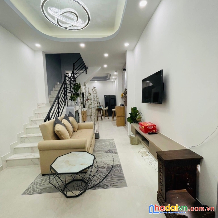 Nhà đẹp, hẻm xe hơi lưu thông, tiện kinh doanh, huỳnh tấn phát, chỉ hơn 4 tỷ