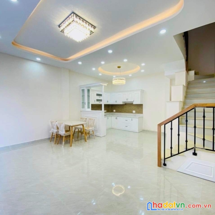 Khu phân lô vip-phan văn trị bình thạnh-4 tầng chưa bóc tem-sổ vuông nở hậu- 4pn-6wc-có 3 căn liền