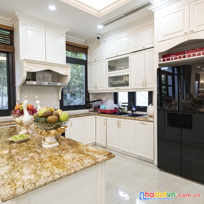 Bán nhà đẹp ngọc thụy 100m gara 7chỗ thông, mát mẻ